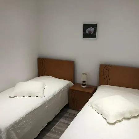 Maison Tobias Bed & Breakfast Bussy-Saint-Georges