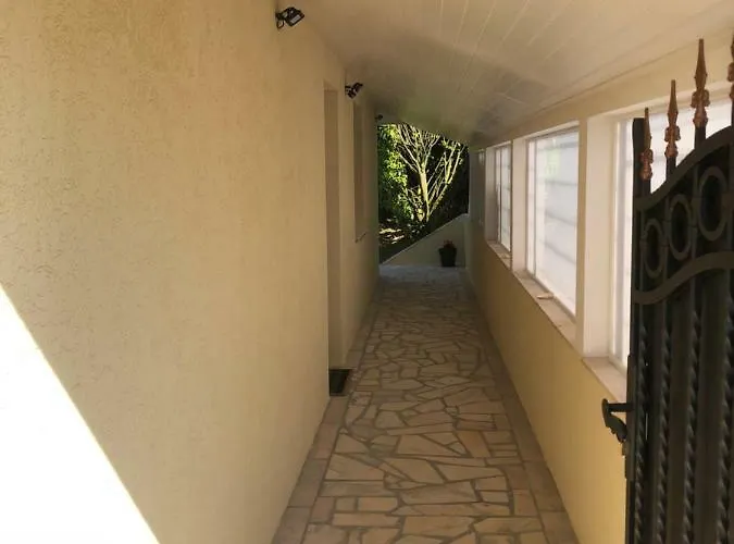 Maison Tobias Bussy-Saint-Georges