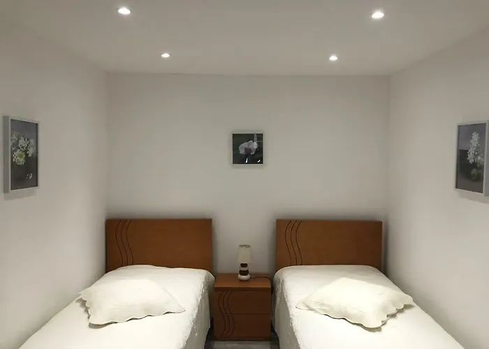 Maison Tobias 3* Bussy-Saint-Georges